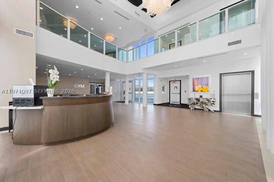 Real estate property located at 3201 183 #1104, Miami-dade, The Peninsula Condo, Aventura, FL