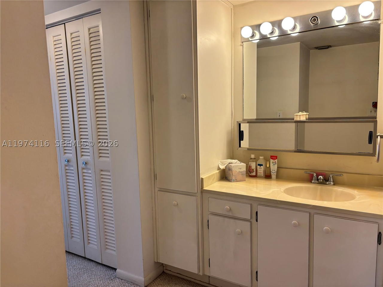 Real estate property located at 1100 Colony Point Cir #316, Broward, Colony Point 3 Condo, Pembroke Pines, FL