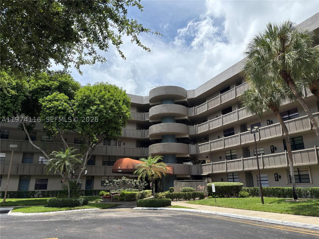 Real estate property located at 1100 Colony Point Cir #316, Broward, Colony Point 3 Condo, Pembroke Pines, FL