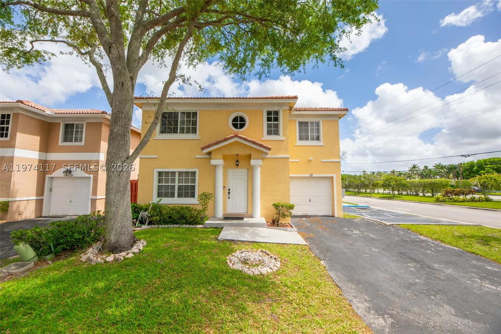 Real estate property located at 10 110th Ave, Broward, Wedgewood Estates, Plantation, FL