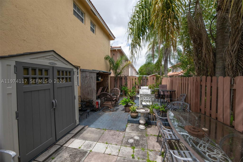 Real estate property located at 10 110th Ave, Broward, Wedgewood Estates, Plantation, FL