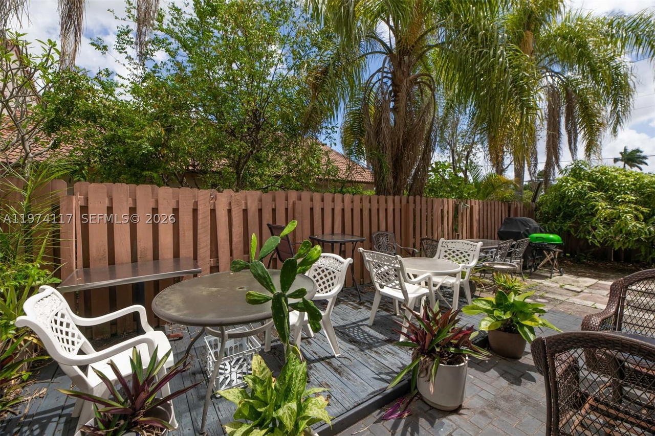 Real estate property located at 10 110th Ave, Broward, Wedgewood Estates, Plantation, FL