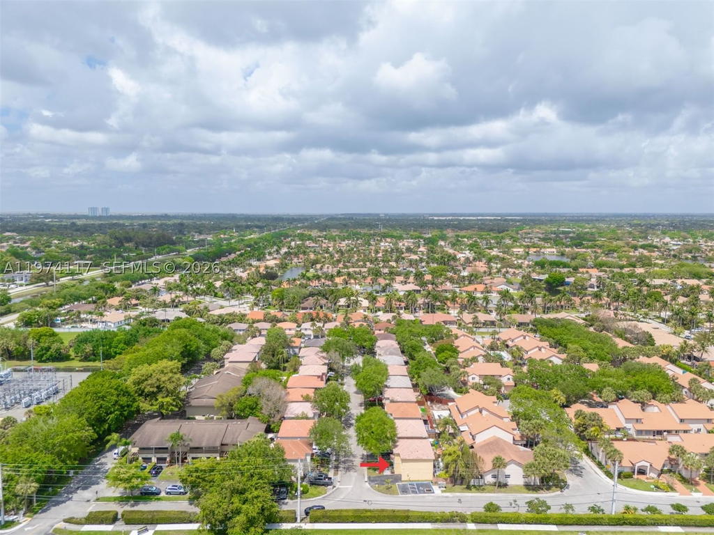 Real estate property located at 10 110th Ave, Broward, Wedgewood Estates, Plantation, FL