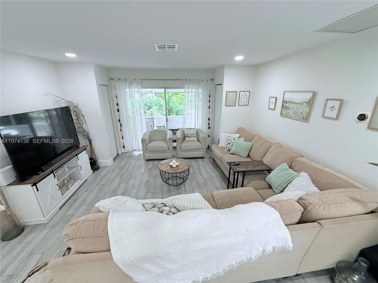Real estate property located at 22355 57th Cir, Palm Beach, Hammock Of Sandalfoot, Boca Raton, FL