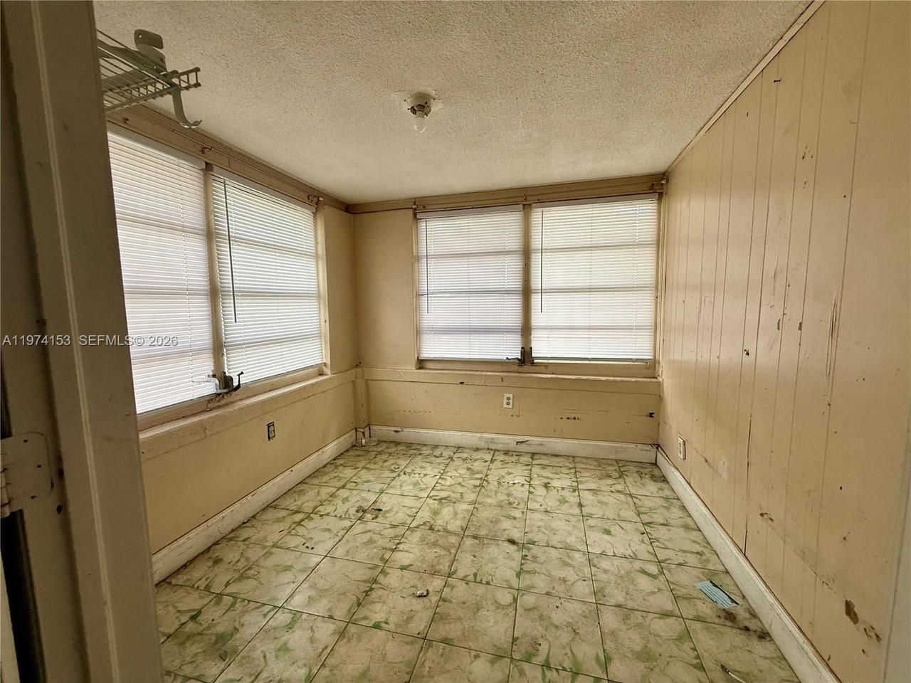 Real estate property located at 2228 2nd St, Miami-dade, Revision Of Kenilworth, Miami, FL