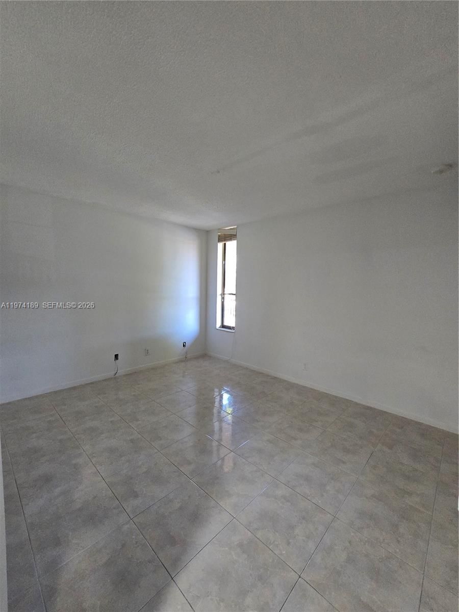 Real estate property located at 5920 Coral Lake Dr #208, Broward, Coral Gate Iv Condo, Margate, FL