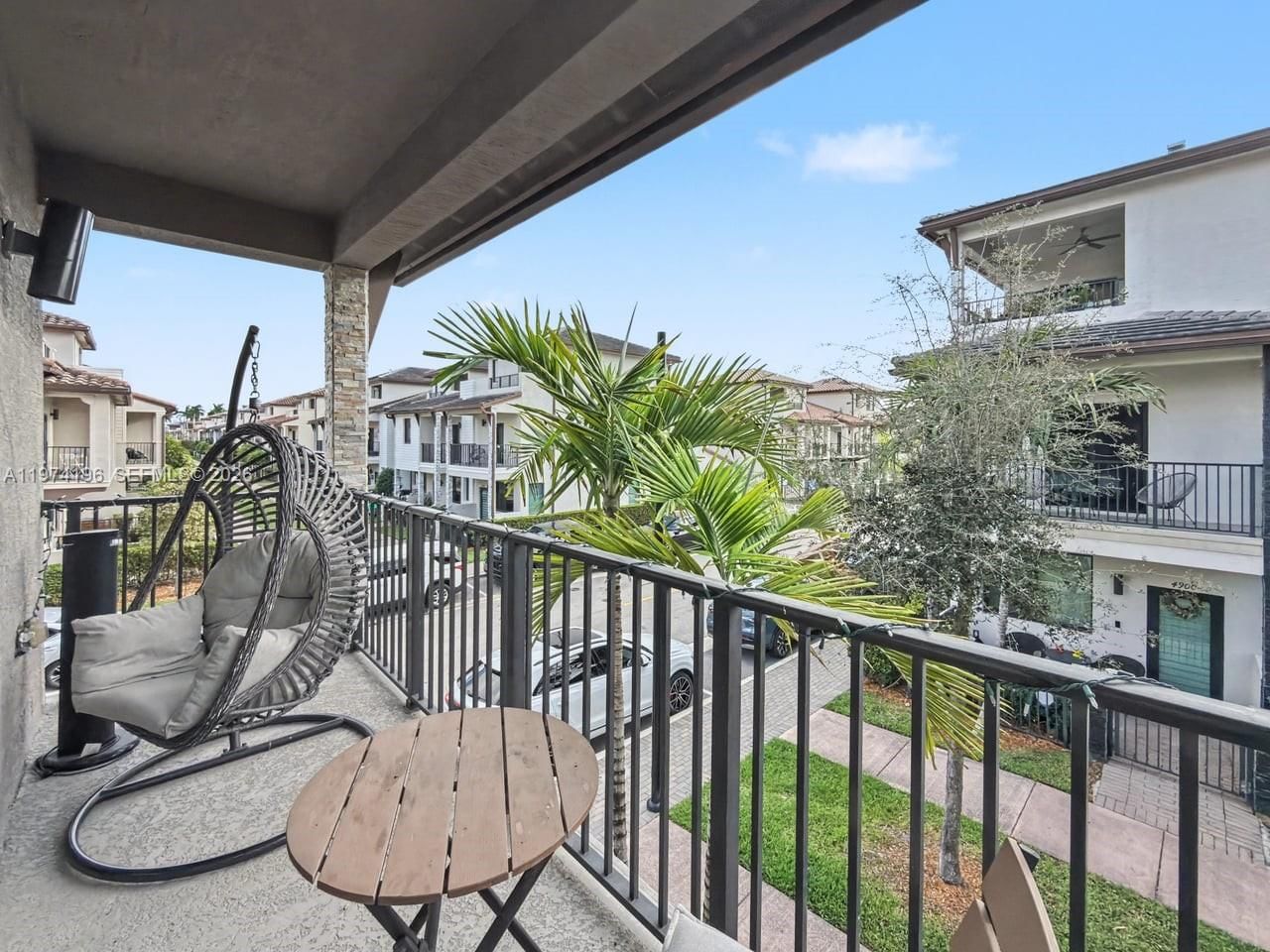 Real estate property located at 4903 83rd Path, Miami-dade, Downtown Doral South Phas, Doral, FL