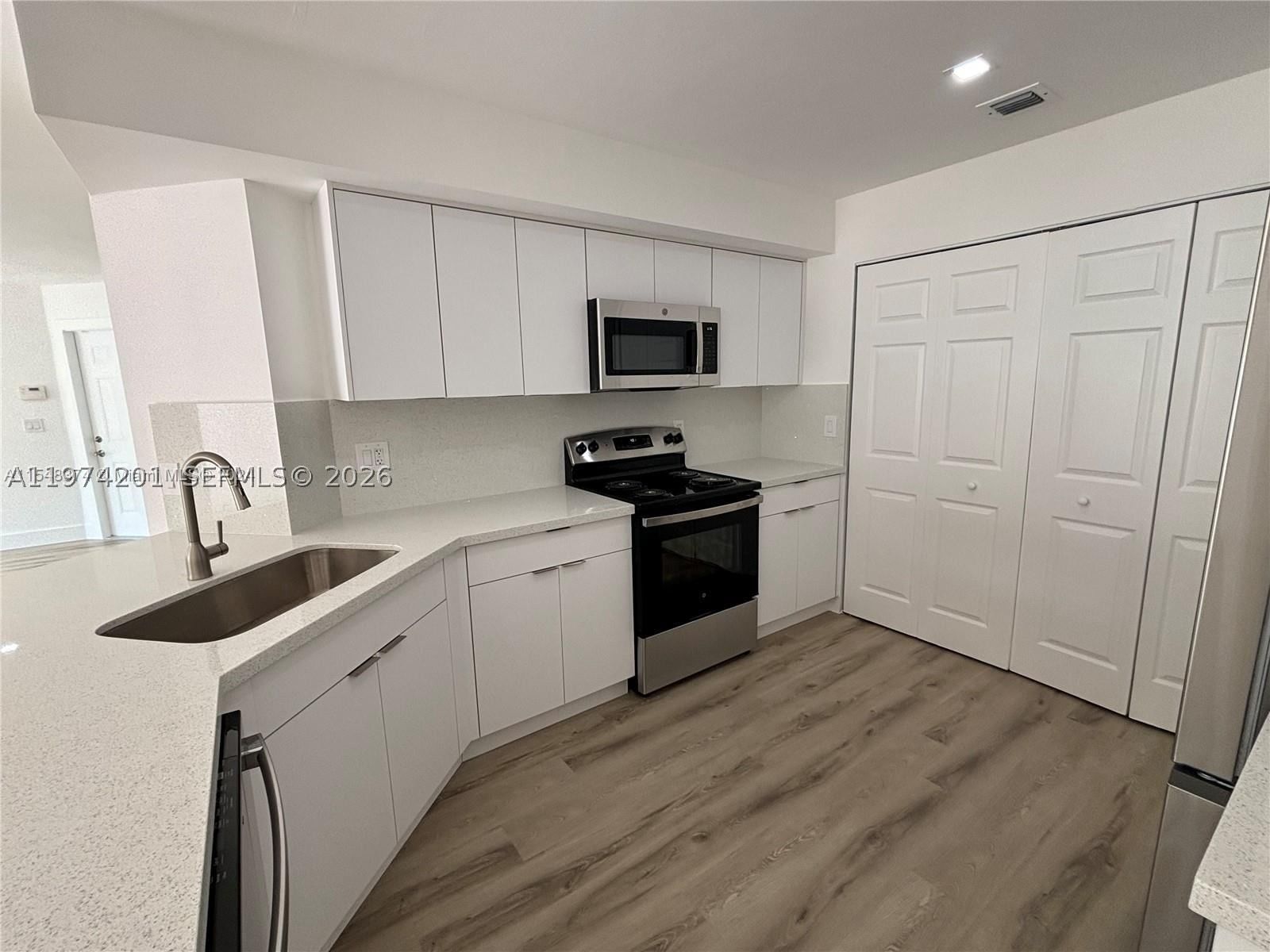 Real estate property located at 12637 54th St, Broward, Somerset Four Replat, Miramar, FL