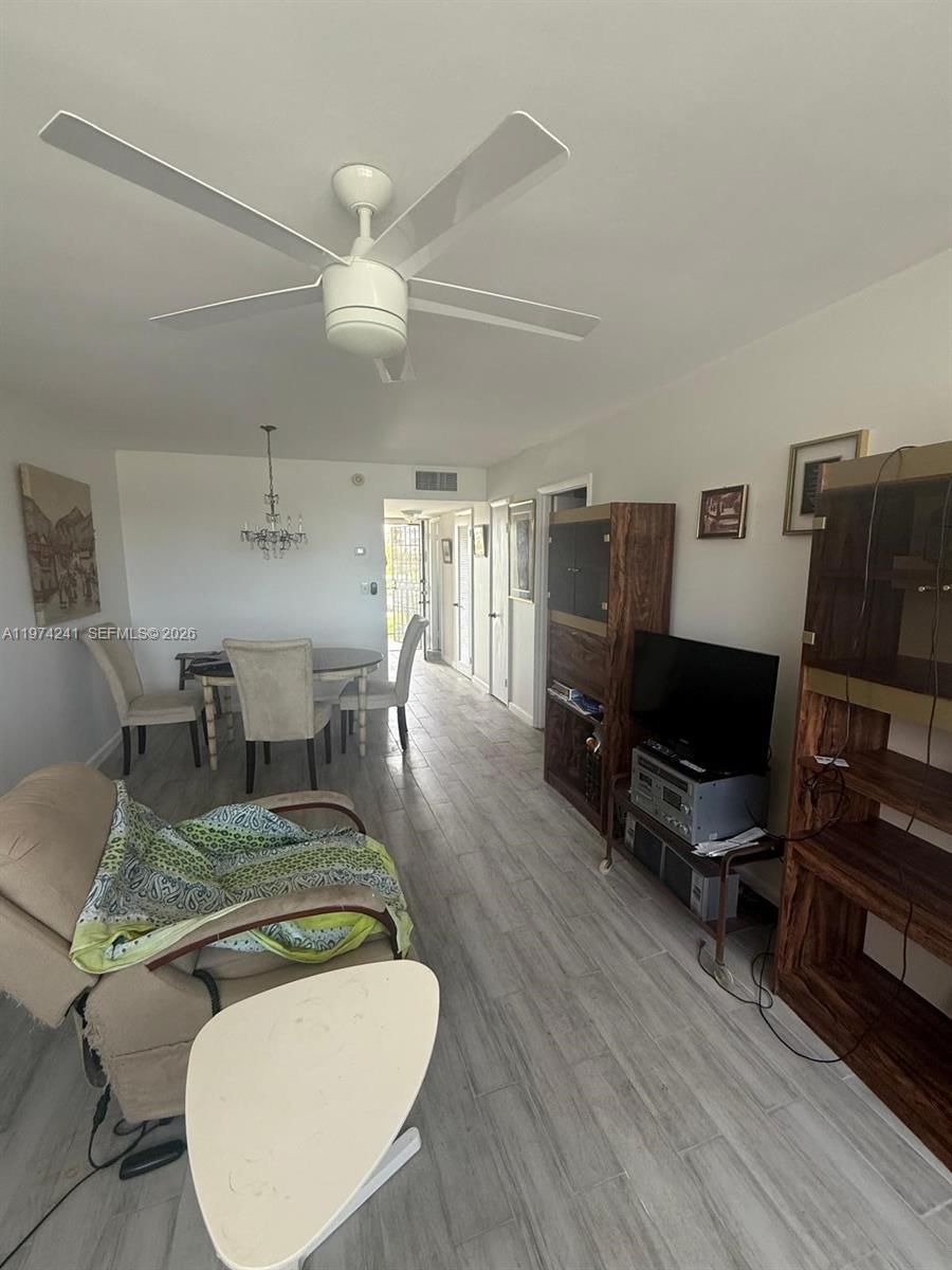 Real estate property located at 220 9th Ave #510, Broward, Parkside Towers Condo, Hallandale Beach, FL