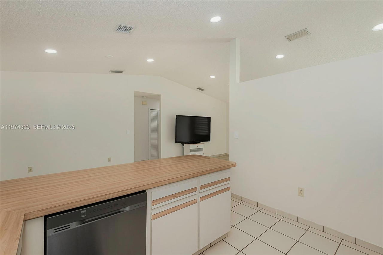 Real estate property located at 5790 148th Pl, Miami-dade, West Miller Heights Sec 2, Miami, FL