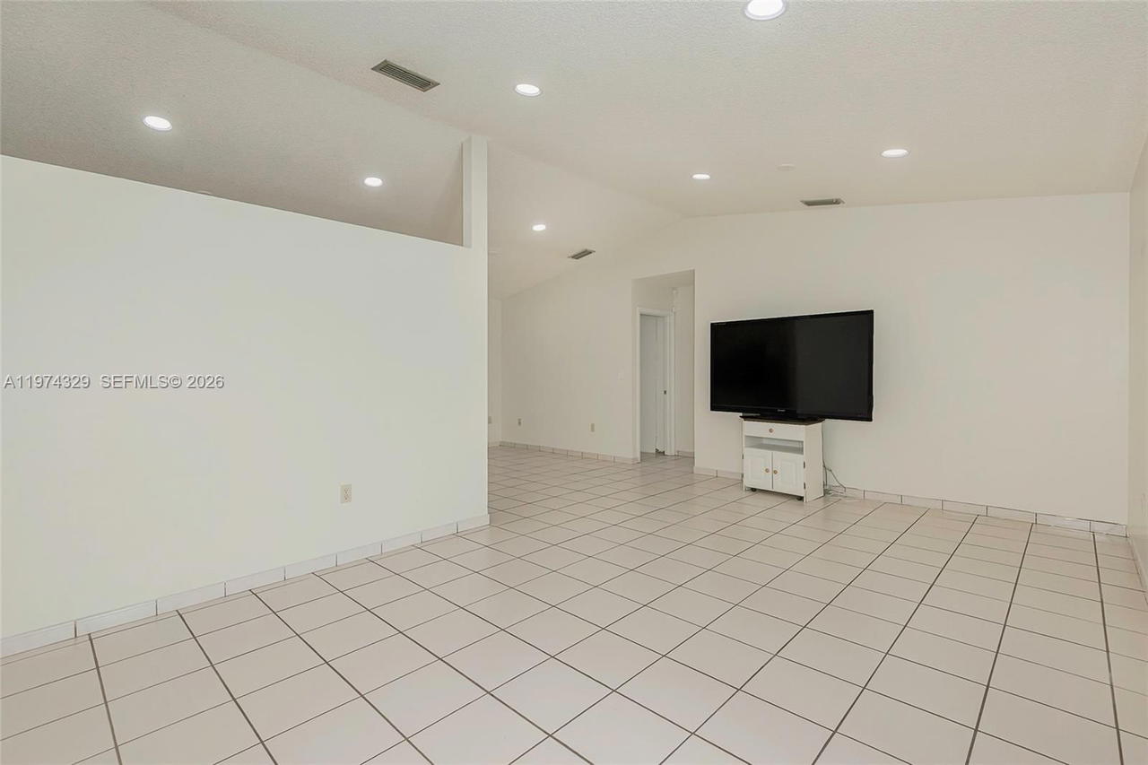 Real estate property located at 5790 148th Pl, Miami-dade, West Miller Heights Sec 2, Miami, FL