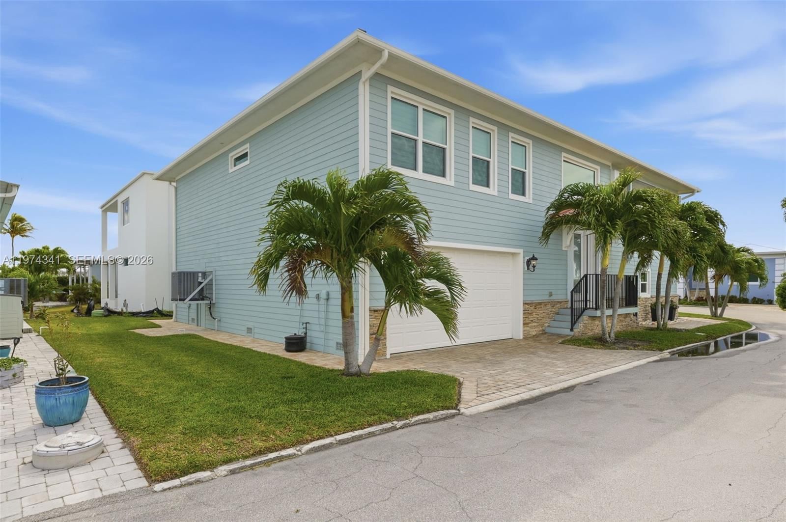 Real estate property located at 10751 Ocean, Unit B2, St Lucie, Venture Iii/venture Harbou, Jensen Beach, FL
