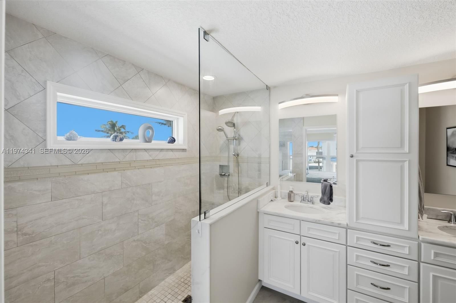 Real estate property located at 10751 Ocean, Unit B2, St Lucie, Venture Iii/venture Harbou, Jensen Beach, FL