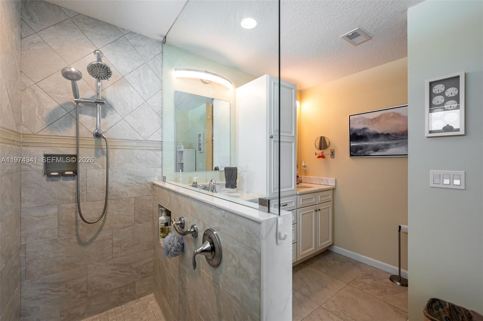 Real estate property located at 10751 Ocean, Unit B2, St Lucie, Venture Iii/venture Harbou, Jensen Beach, FL