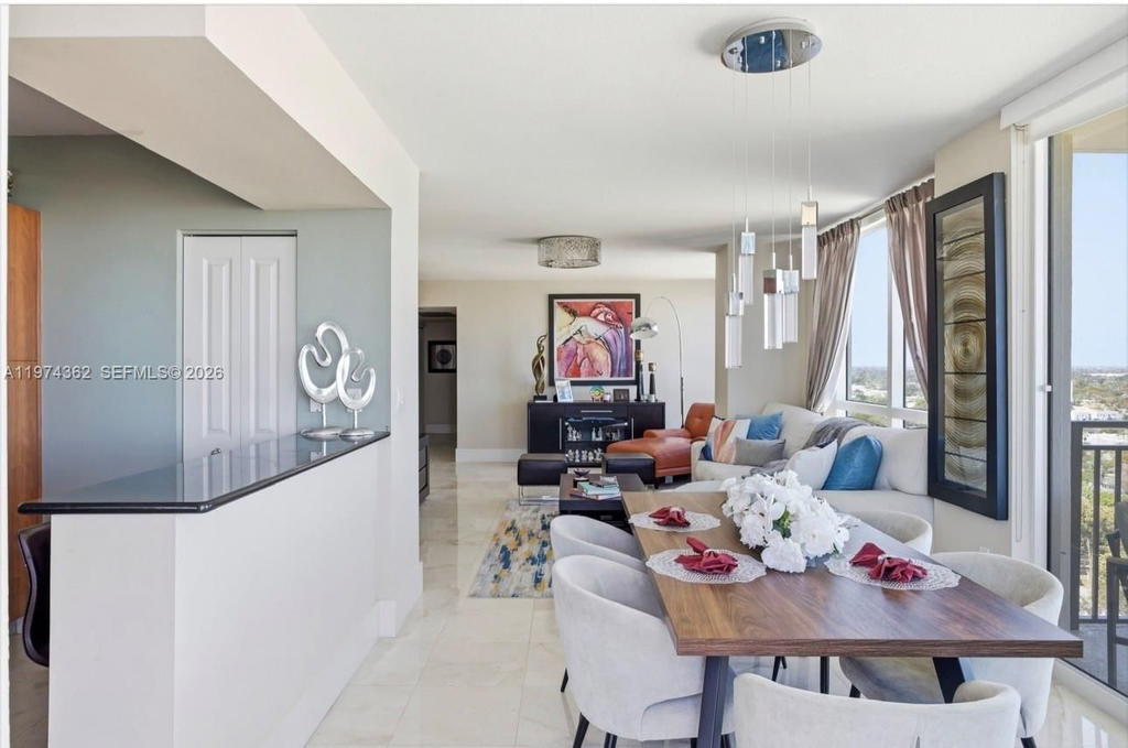 Real estate property located at 610 Las Olas Blvd #1617, Broward, The Symphony, Fort Lauderdale, FL