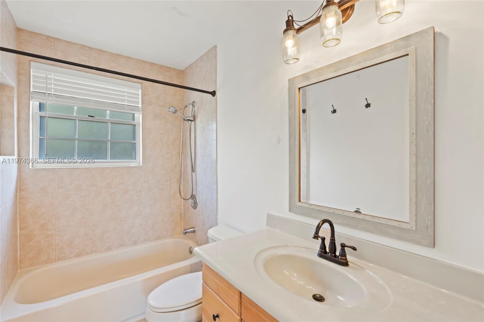 Real estate property located at 13870 151st Ln, Miami-dade, Country Walk Patio Homes, Miami, FL