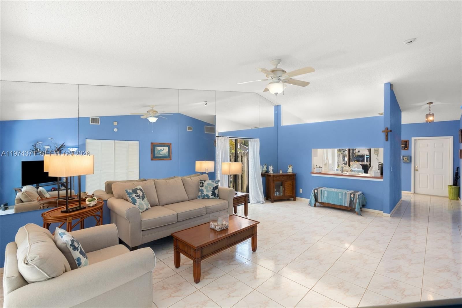 Real estate property located at 1064 Lakes Dr, Broward, The Lakes, Deerfield Beach, FL