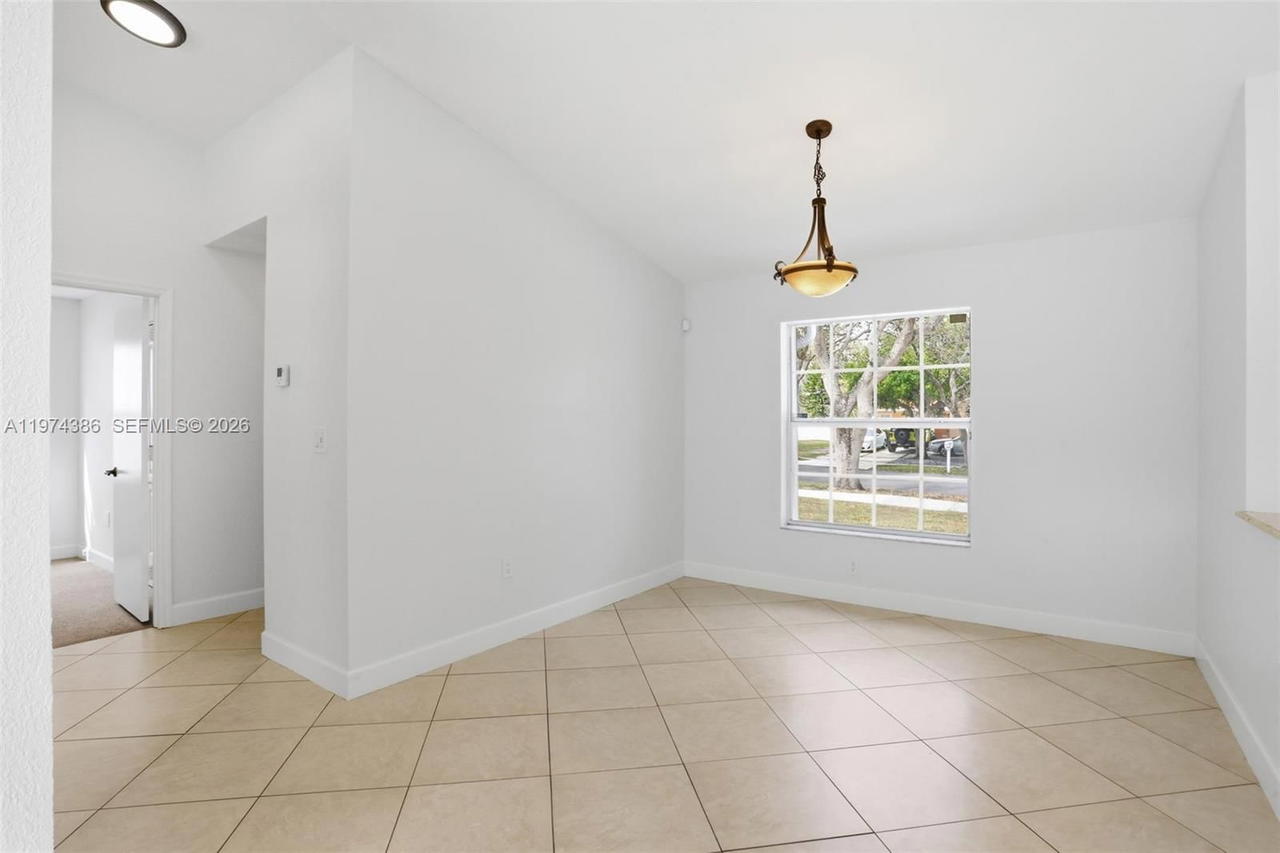 Real estate property located at 12930 20th St, Broward, Flamingo Estates, Miramar, FL