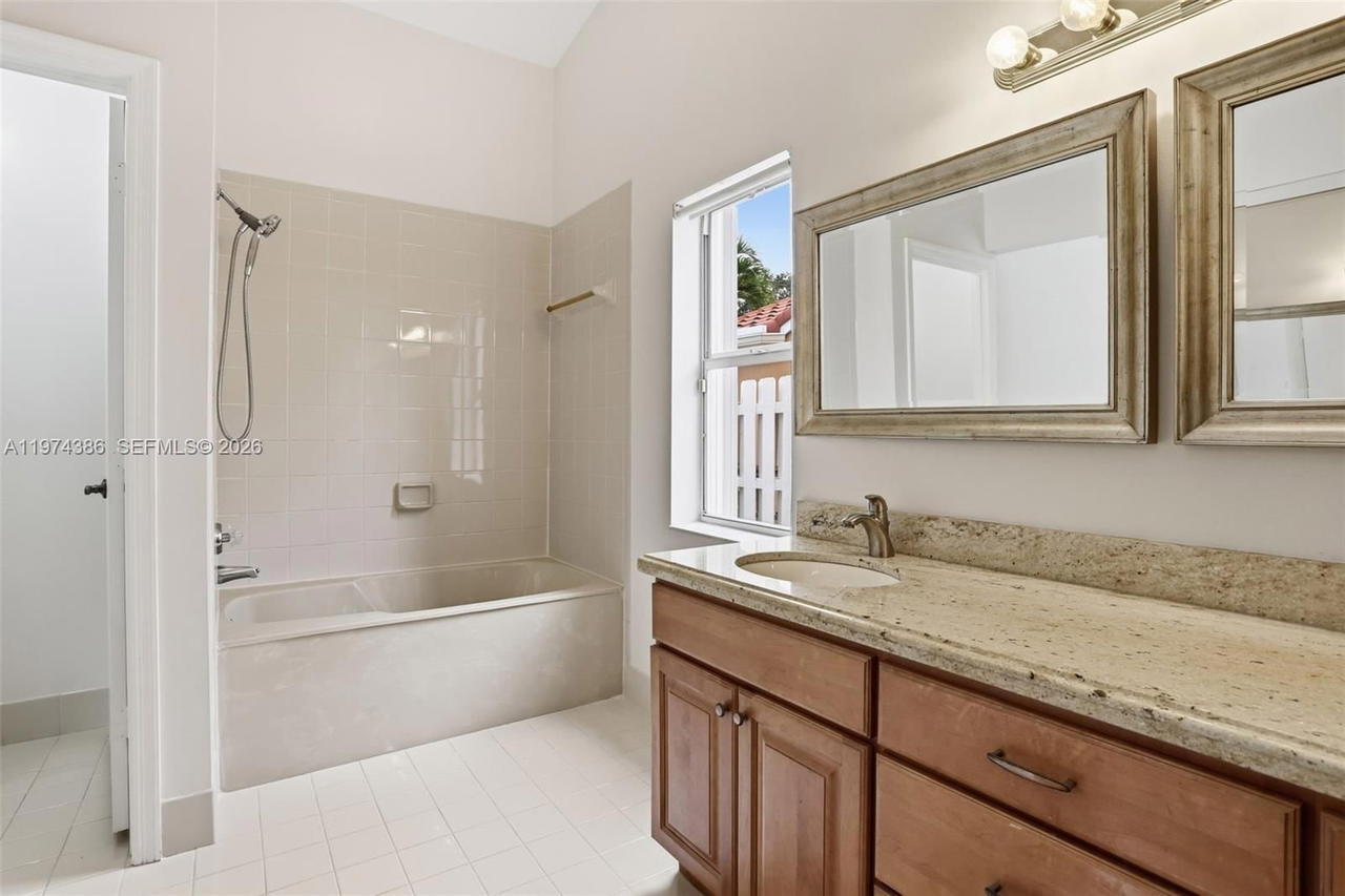 Real estate property located at 12930 20th St, Broward, Flamingo Estates, Miramar, FL