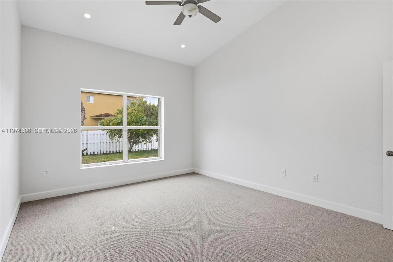 Real estate property located at 12930 20th St, Broward, Flamingo Estates, Miramar, FL