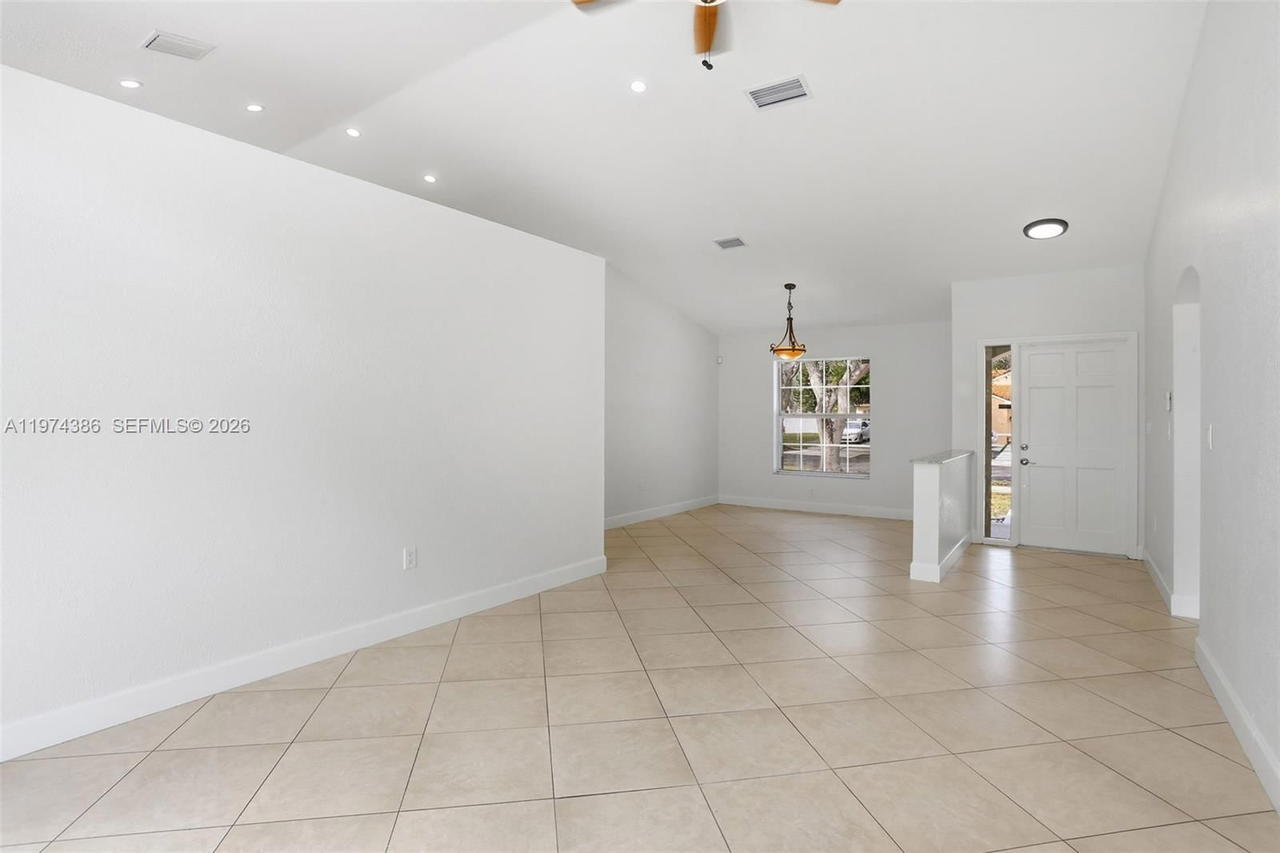 Real estate property located at 12930 20th St, Broward, Flamingo Estates, Miramar, FL