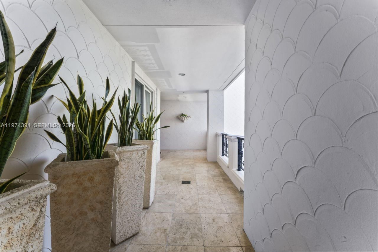 Real estate property located at 5266 Fisher Island Dr #5266, Miami-dade, Bayview Fisher Isl Condo, Miami Beach, FL