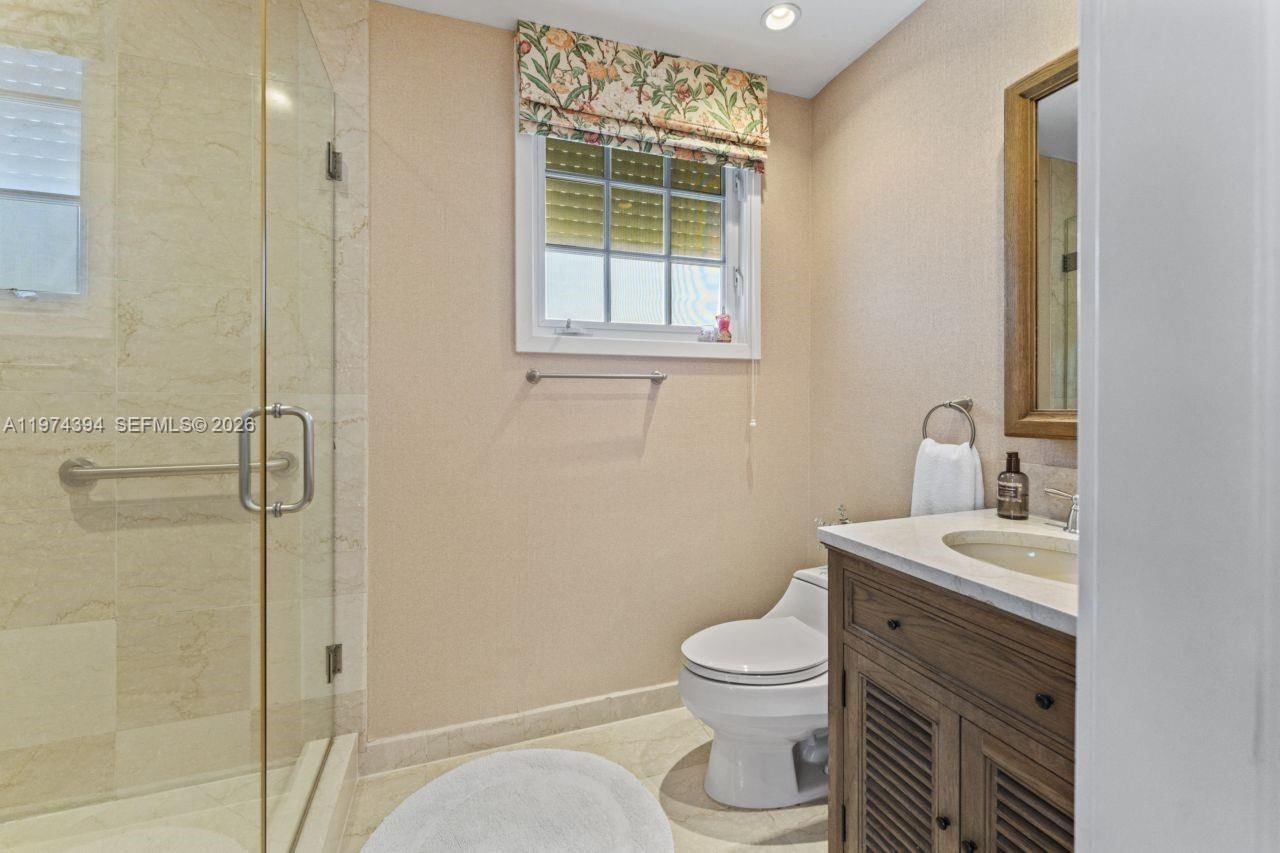 Real estate property located at 5266 Fisher Island Dr #5266, Miami-dade, Bayview Fisher Isl Condo, Miami Beach, FL