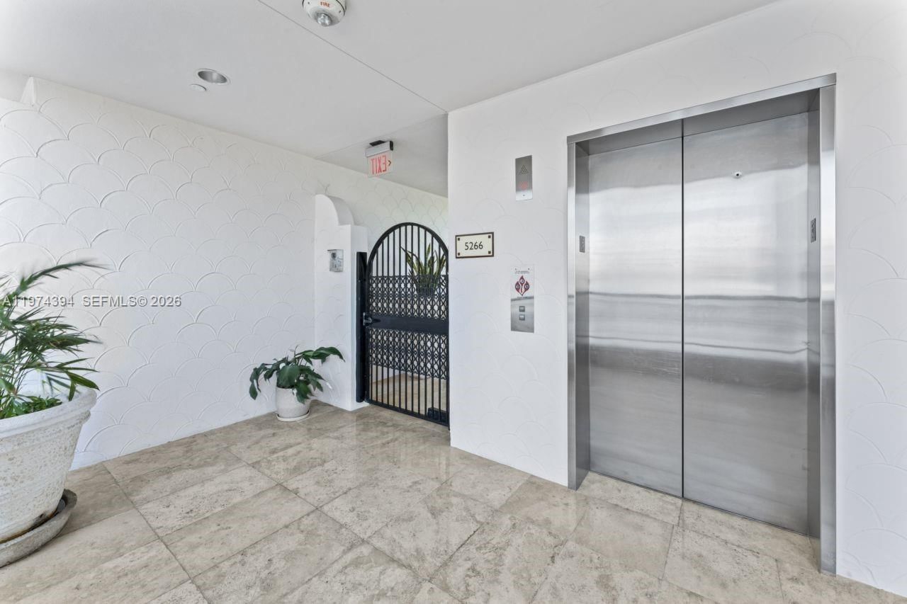 Real estate property located at 5266 Fisher Island Dr #5266, Miami-dade, Bayview Fisher Isl Condo, Miami Beach, FL