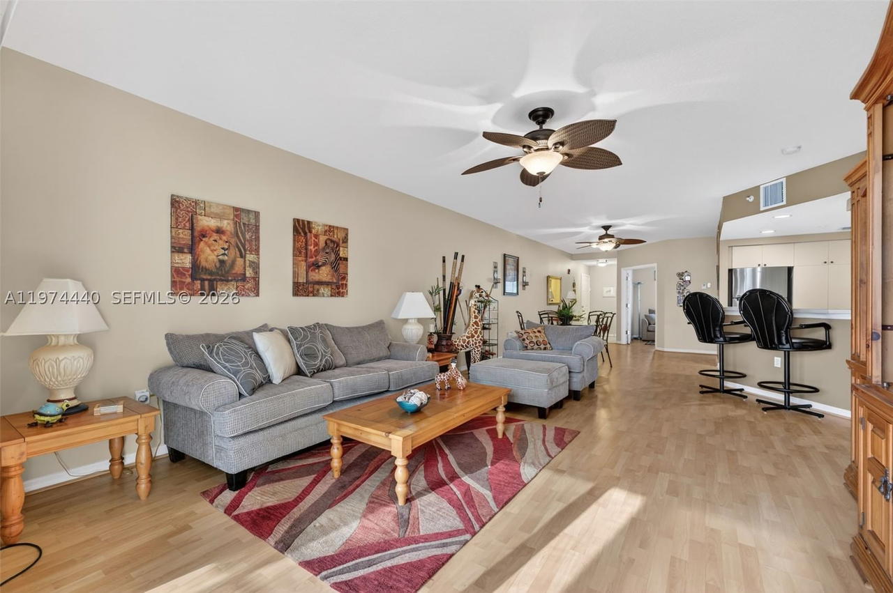 Real estate property located at 4401 Crystal Lake Dr #101, Broward, Mirage At Crystal Lake Co, Deerfield Beach, FL