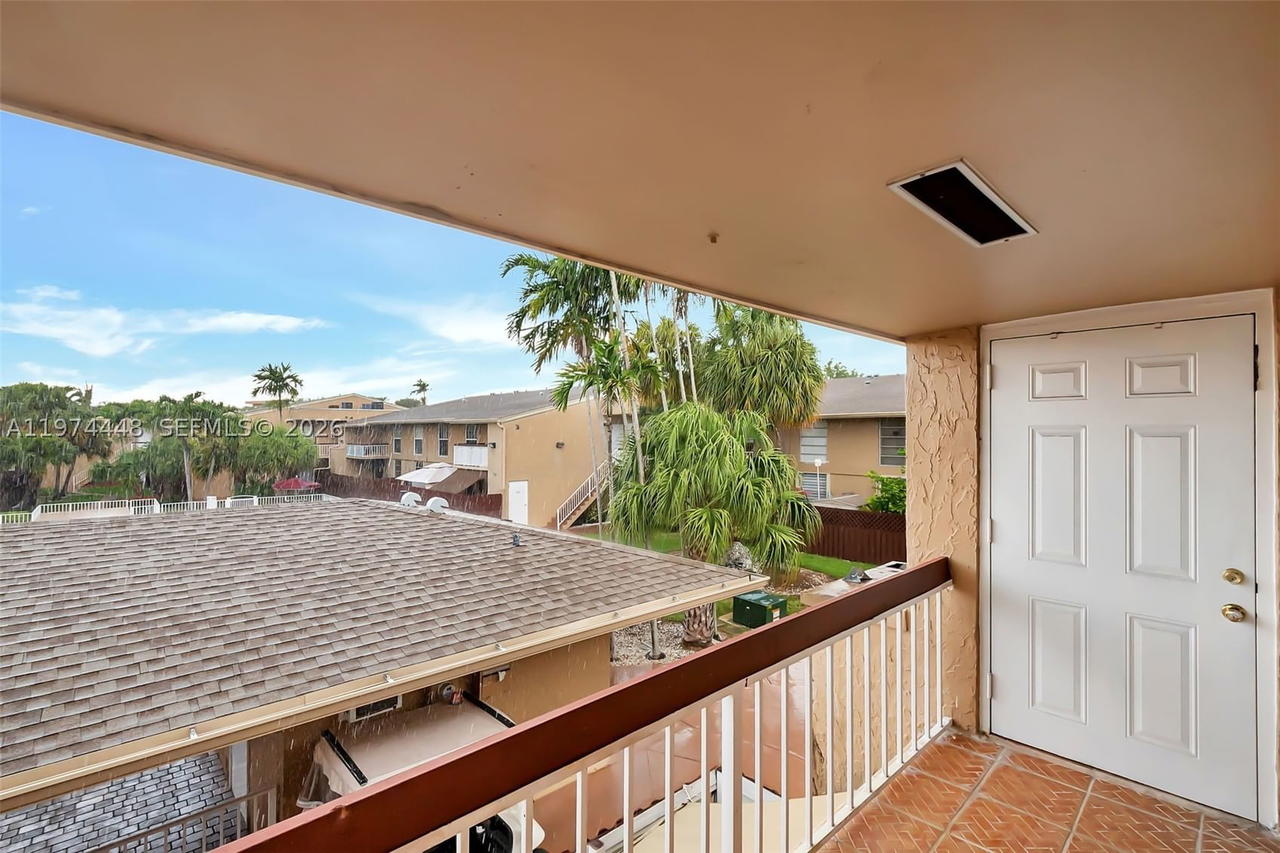 Real estate property located at 13787 66th St #254D, Miami-dade, The Meadows Lake North Co, Miami, FL