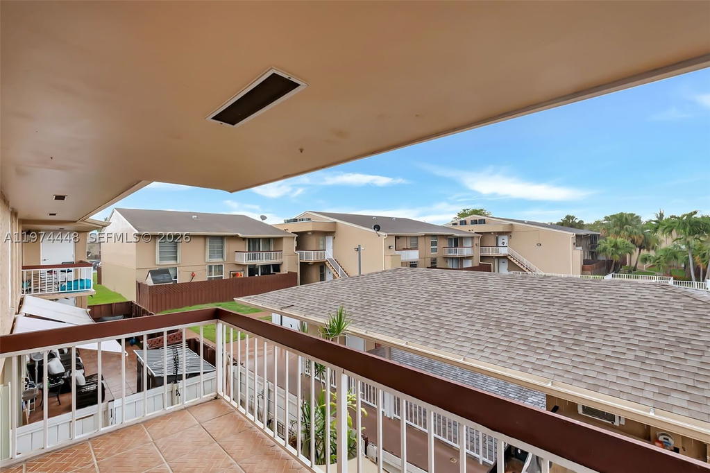 Real estate property located at 13787 66th St #254D, Miami-dade, The Meadows Lake North Co, Miami, FL