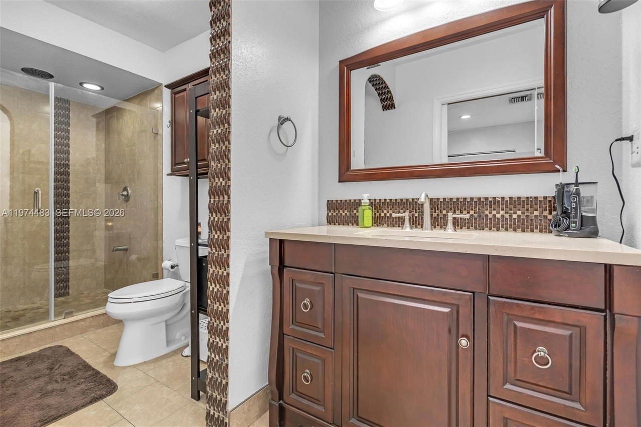 Real estate property located at 42 44th St, Miami-dade, Andrews Park Addn, Hialeah, FL