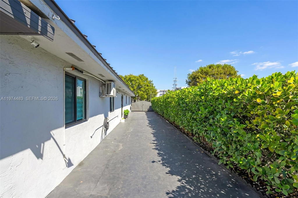 Real estate property located at 42 44th St, Miami-dade, Andrews Park Addn, Hialeah, FL