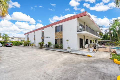 Real estate property located at 2514 Taylor St #11, Broward, Balaban Villa Condo, Hollywood, FL
