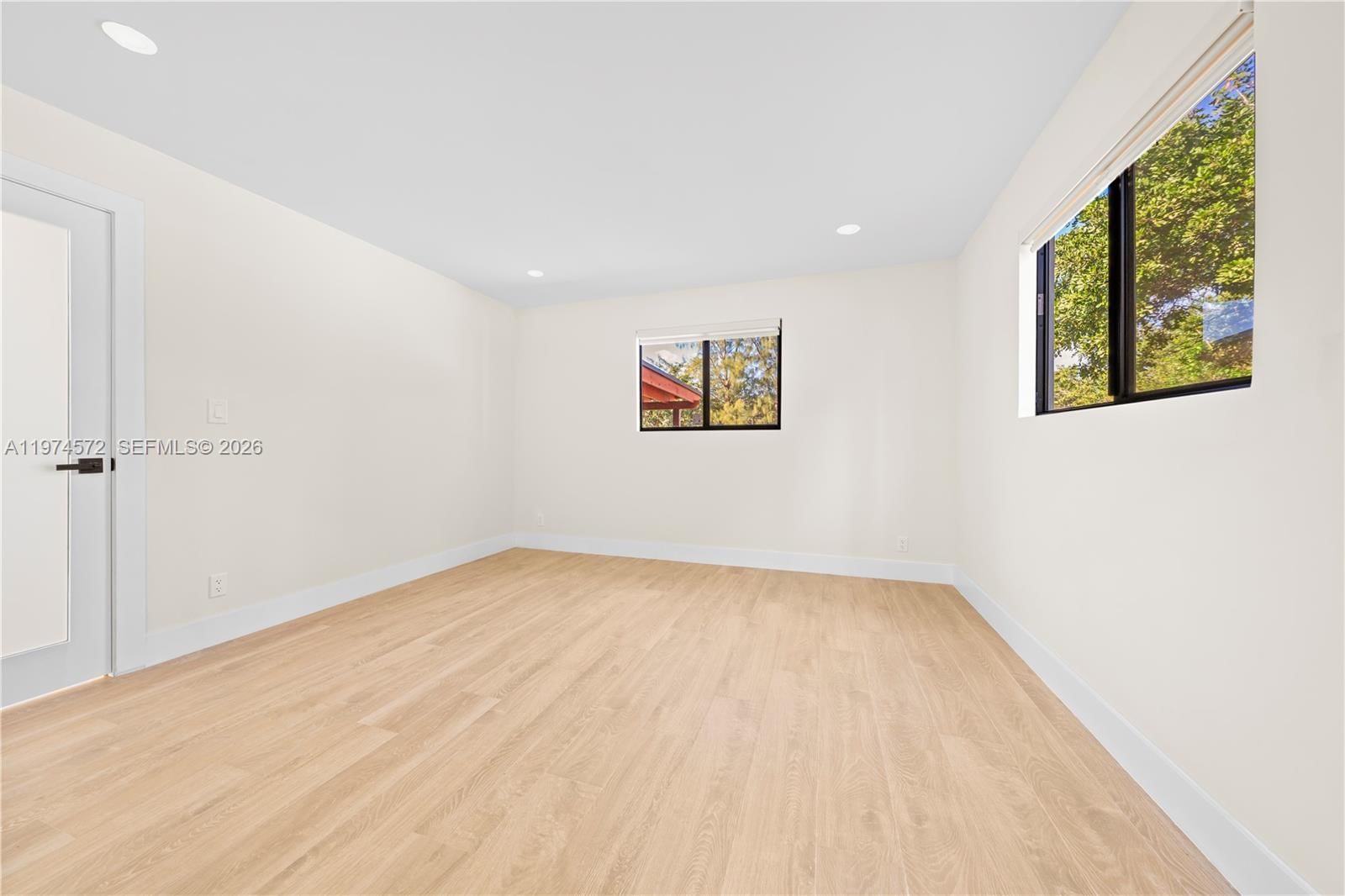 Real estate property located at 15131 31st Ct, Broward, Fla Fruit Lands Co Sub No, Davie, FL