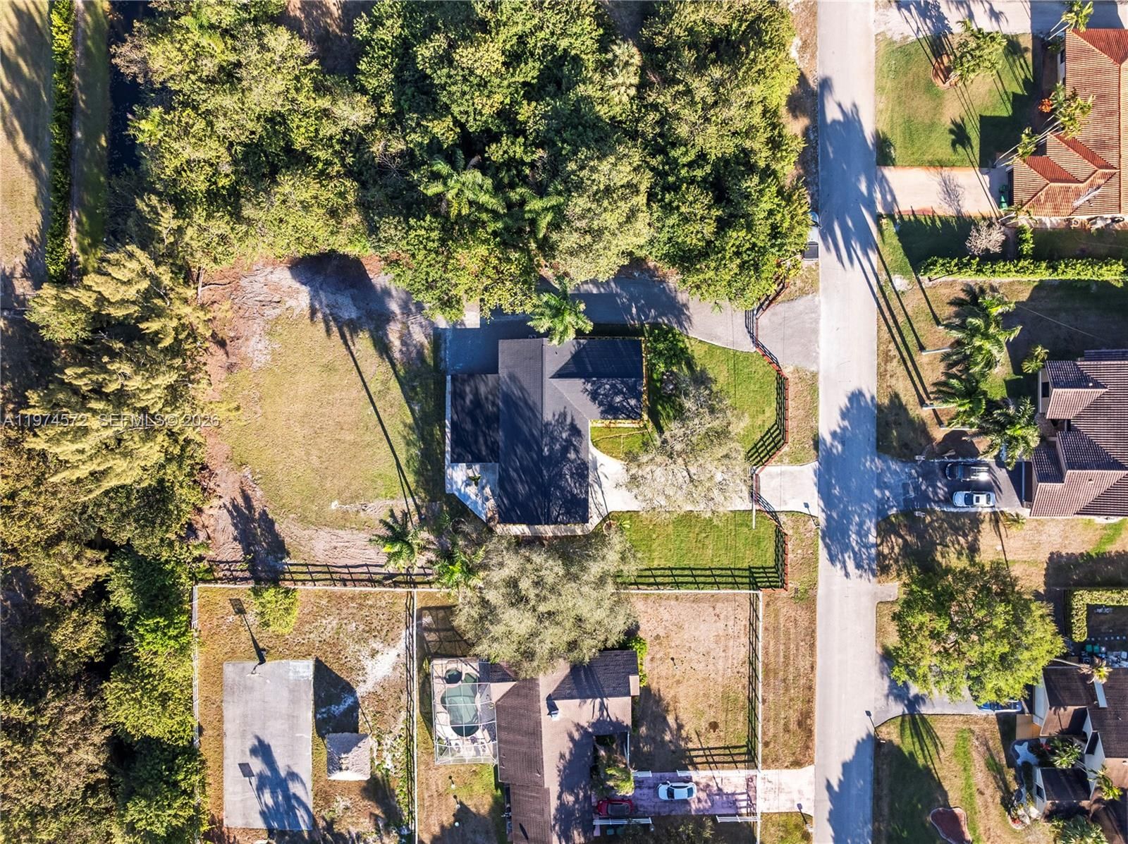 Real estate property located at 15131 31st Ct, Broward, Fla Fruit Lands Co Sub No, Davie, FL