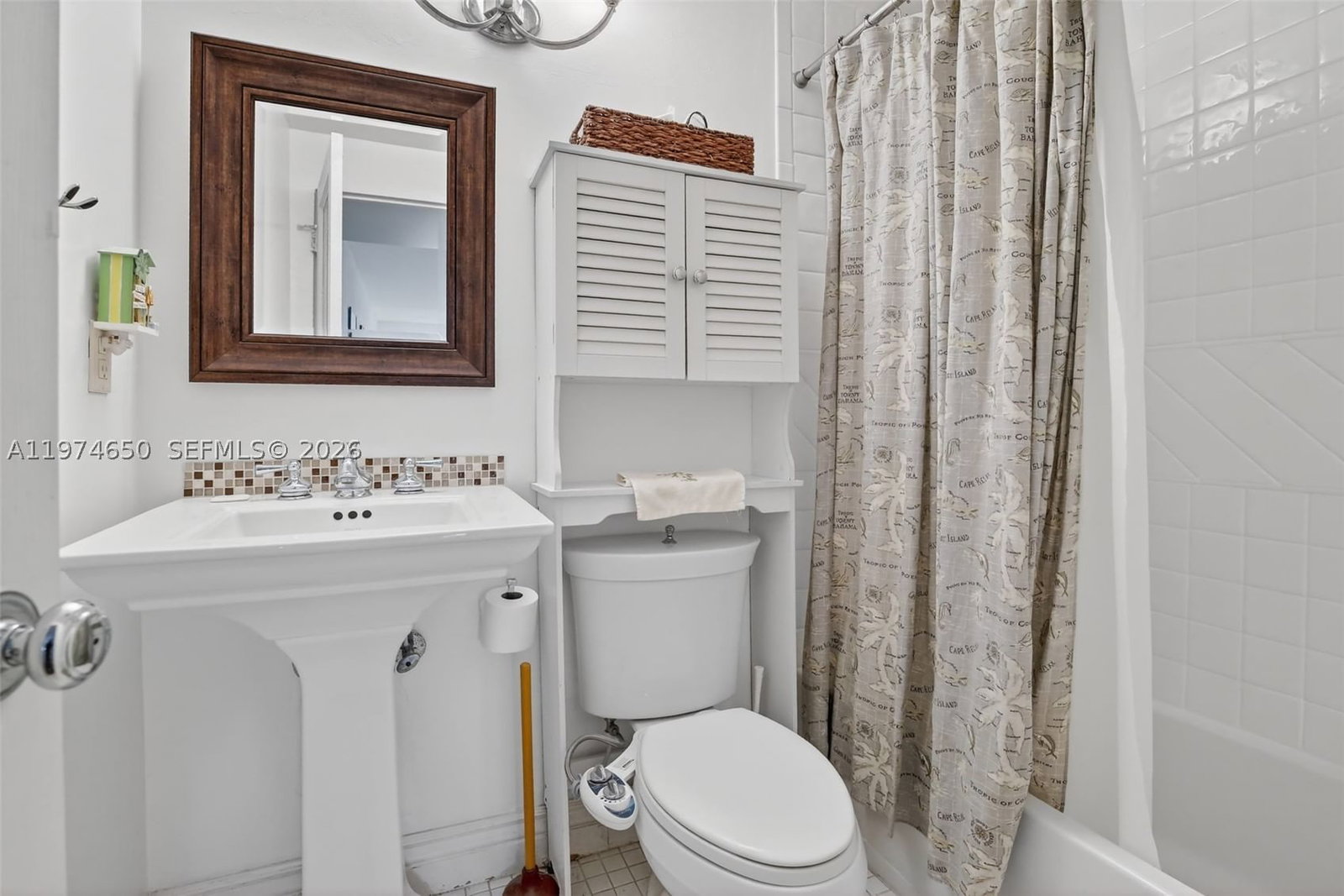 Real estate property located at 1000 4th St #225, Broward, Riverview Garden Apartmen, Fort Lauderdale, FL