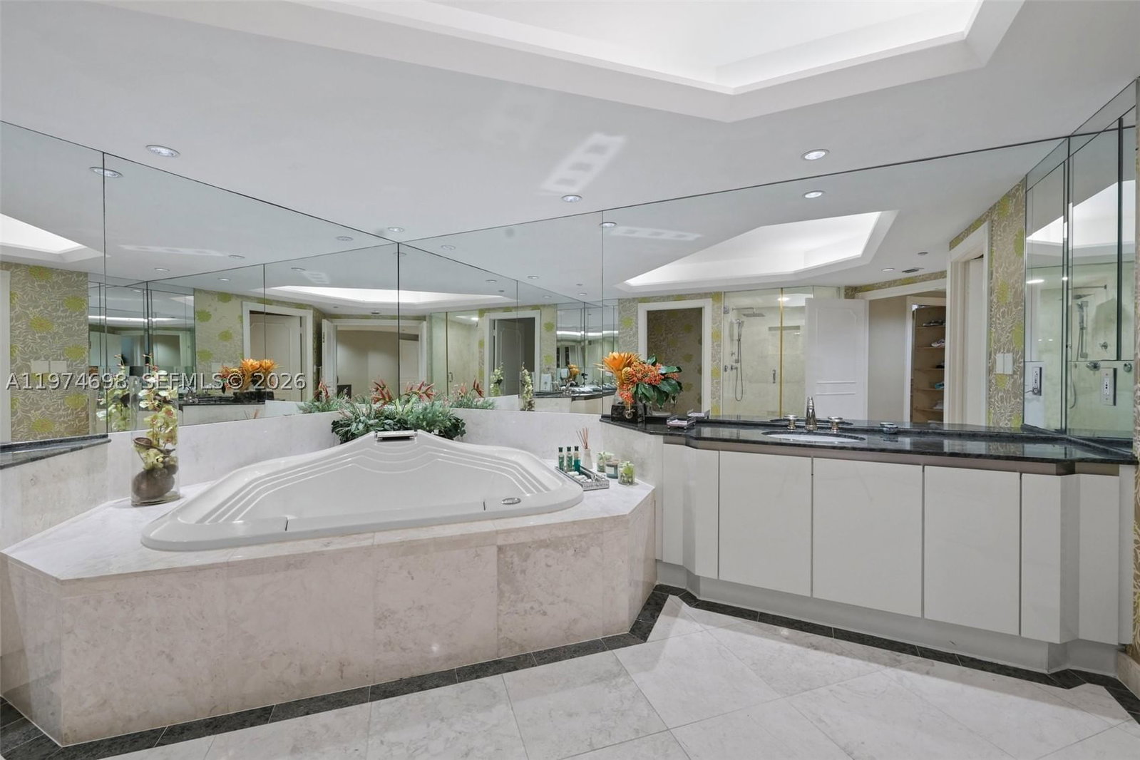 Real estate property located at 2600 Island Blvd #1006, Miami-dade, 2600 Isl Blvd Williams Is, Aventura, FL