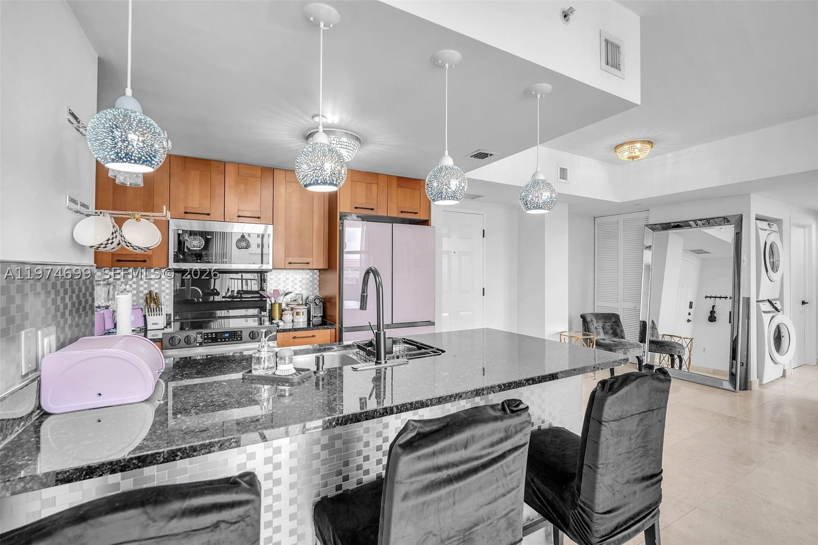 Real estate property located at 4100 Salzedo St #519, Miami-dade, One Village Place Condo, Coral Gables, FL