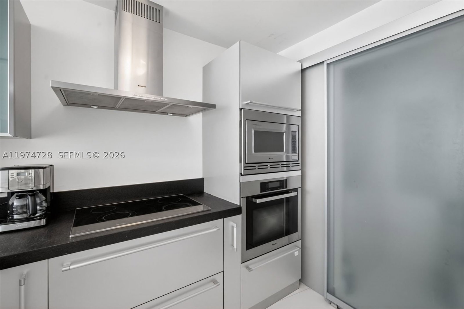 Real estate property located at 18201 Collins Ave #2008, Miami-dade, Trump Royale Condo, Sunny Isles Beach, FL