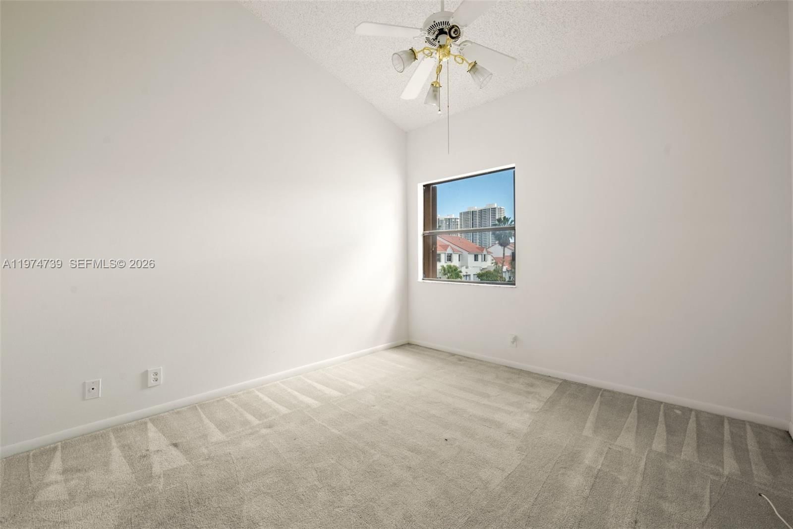 Real estate property located at 21190 Mainsail Cir #17A, Miami-dade, La Mirage Of Harbor Vilg, Aventura, FL