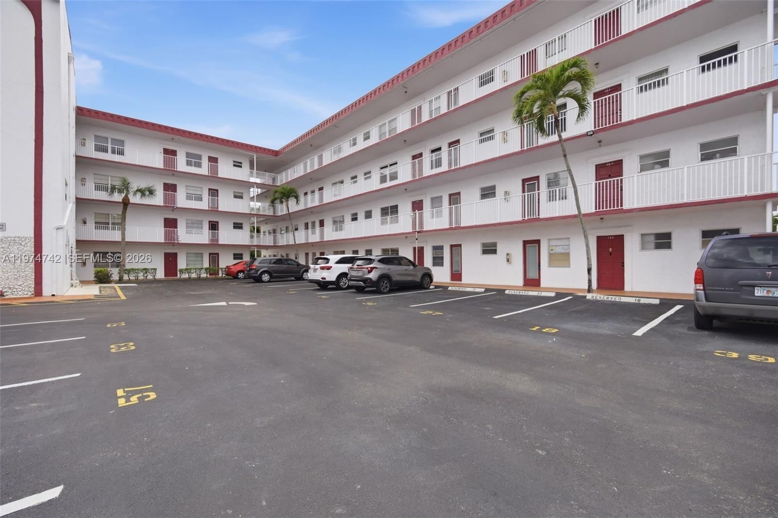Real estate property located at 4270 40th St #104, Broward, Garnet Condo, Lauderdale Lakes, FL