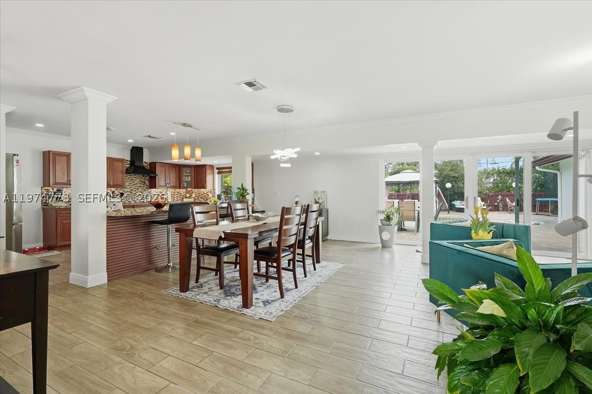Real estate property located at 4925 Tyler St, Broward, Hollywood Hills, Hollywood, FL