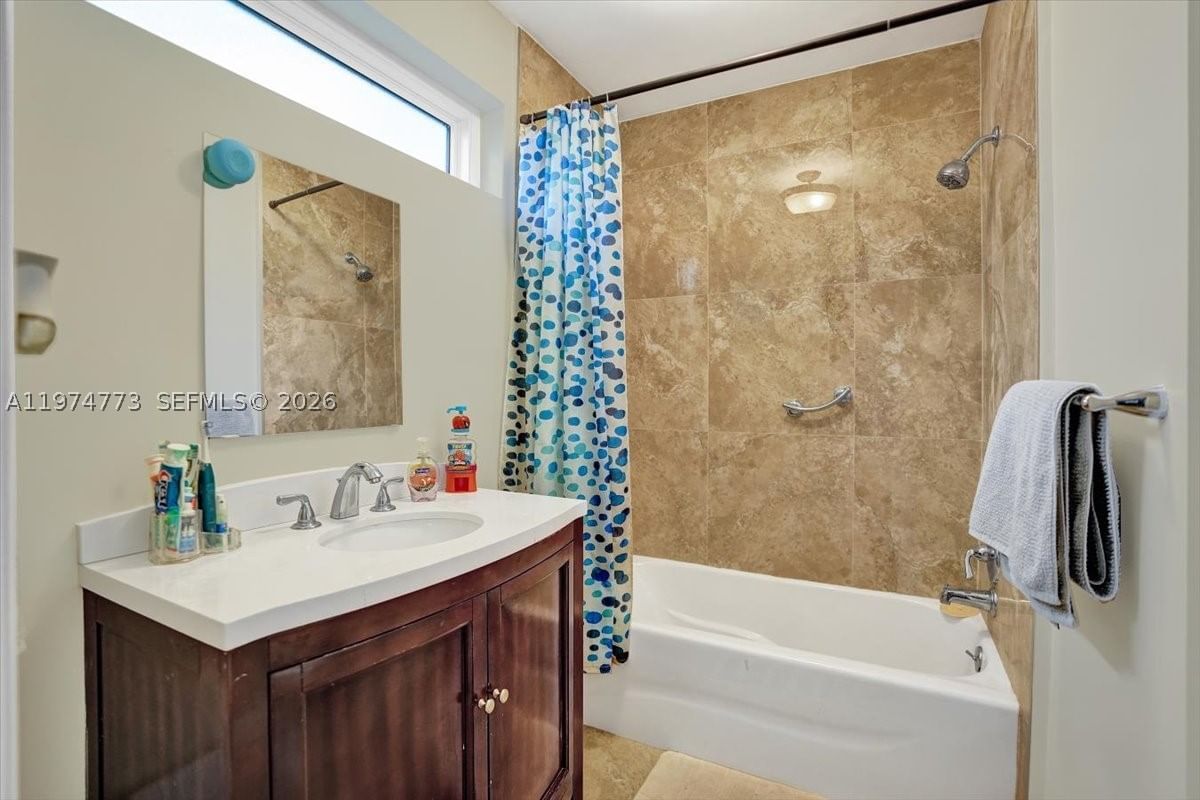 Real estate property located at 4925 Tyler St, Broward, Hollywood Hills, Hollywood, FL