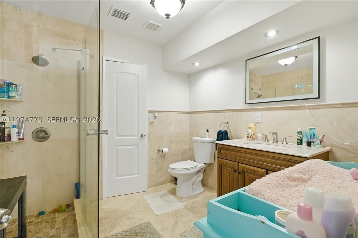 Real estate property located at 4925 Tyler St, Broward, Hollywood Hills, Hollywood, FL
