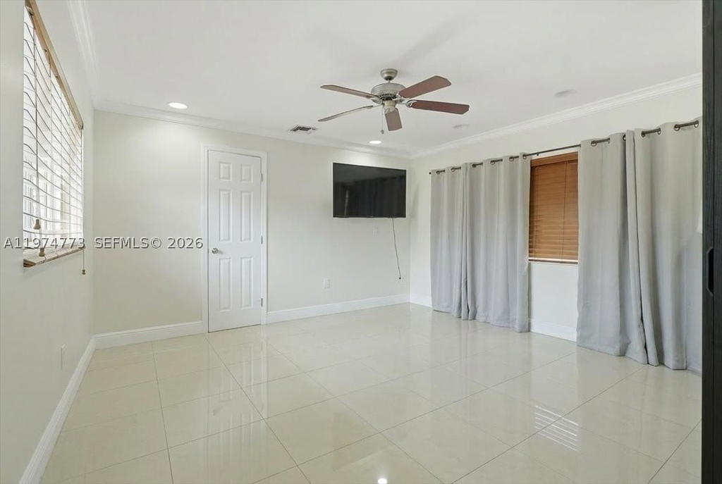 Real estate property located at 4925 Tyler St, Broward, Hollywood Hills, Hollywood, FL