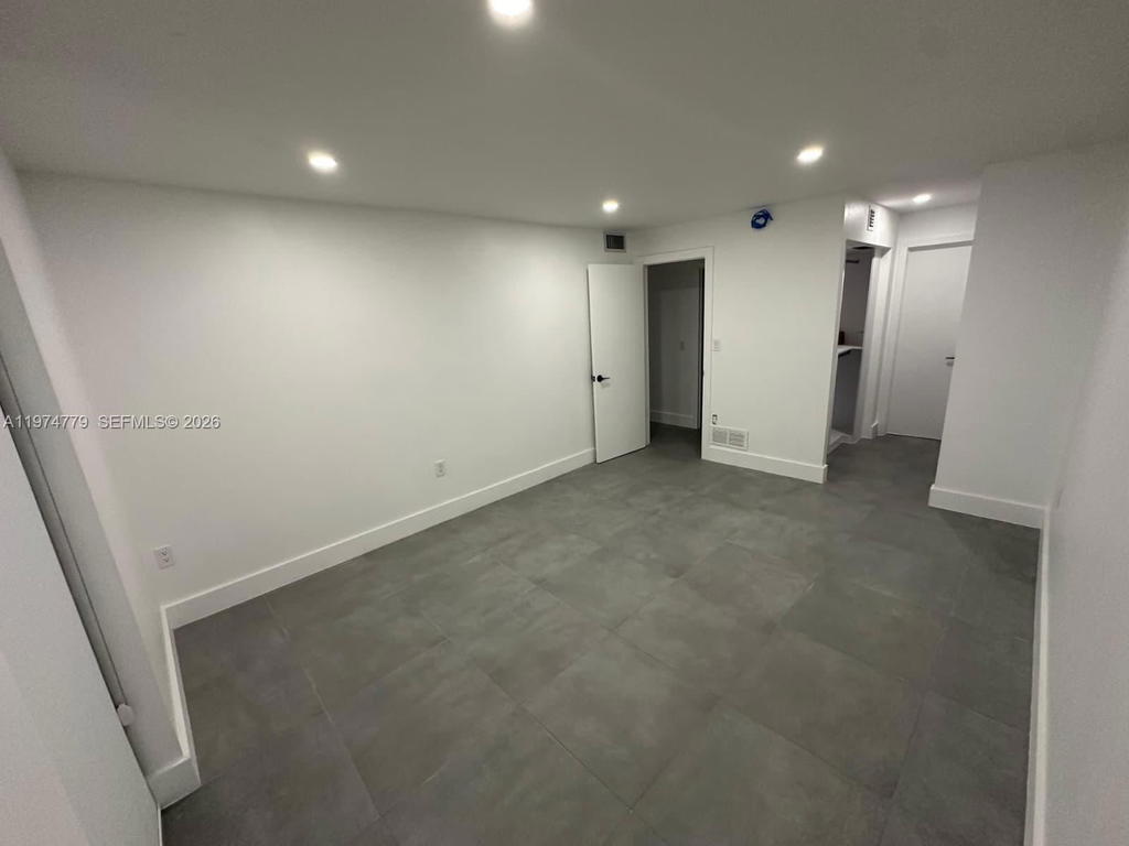 Real estate property located at 2500 135th St B103, Miami-dade, Dorset House Condo, North Miami, FL