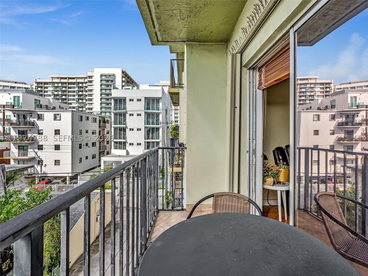 Real estate property located at 1236 Alton Rd #402, Miami-dade, Alton Star Condo, Miami Beach, FL
