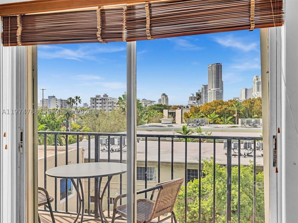 Real estate property located at 1236 Alton Rd #402, Miami-dade, Alton Star Condo, Miami Beach, FL