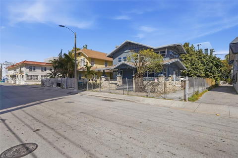Real estate property located at 667 1st St, Miami-dade, City Of Miami South, Miami, FL